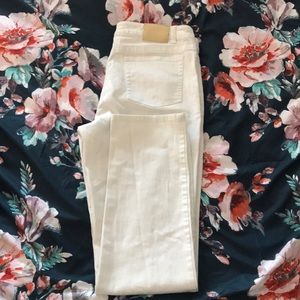 SZ 10 Anne Klein Straight Leg Jeans 👖 White